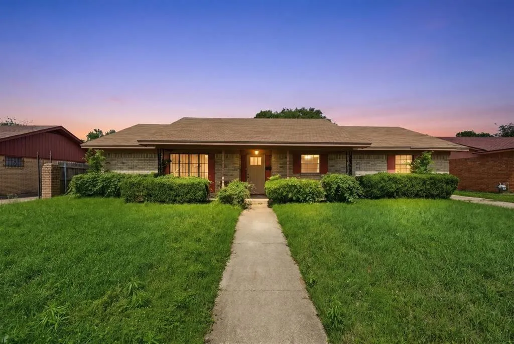1900 MAHALIA Drive, Waco, Texas 76705 | Residential Properties | Onward ...