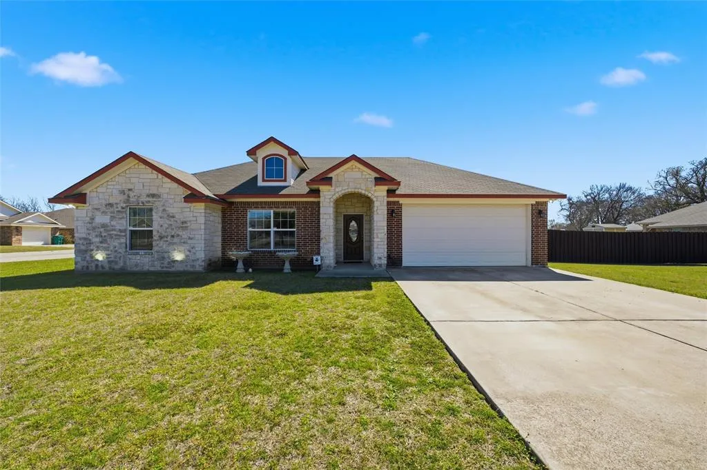 207 Hawk Ridge, Lacy Lakeview, Texas 76705 | Residential Properties ...